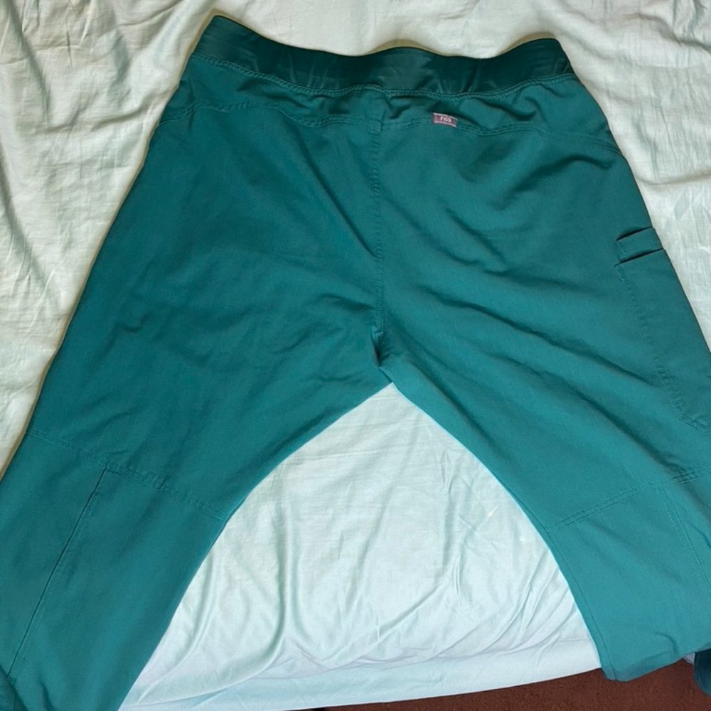FIGS Hunter Green Scrub Pants, Size XL